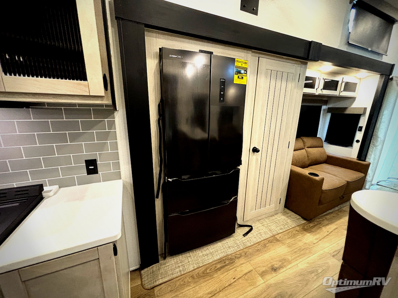 2027 Forest River Puma Vista 403LFT Photo 10