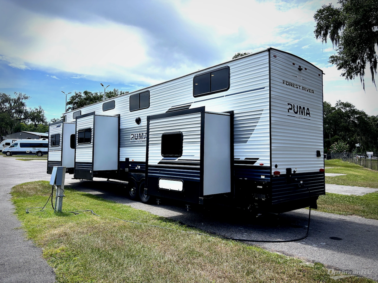 2027 Forest River Puma Vista 403LFT Photo 3