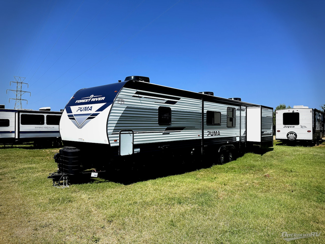 2027 Forest River Puma 32BHQS Photo 4