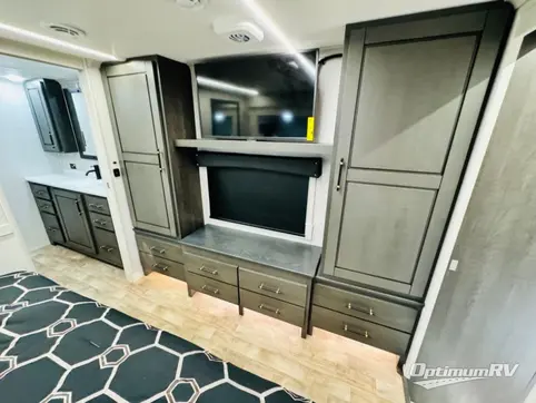 2024 Redwood Redwood 4001LK RV Photo 4