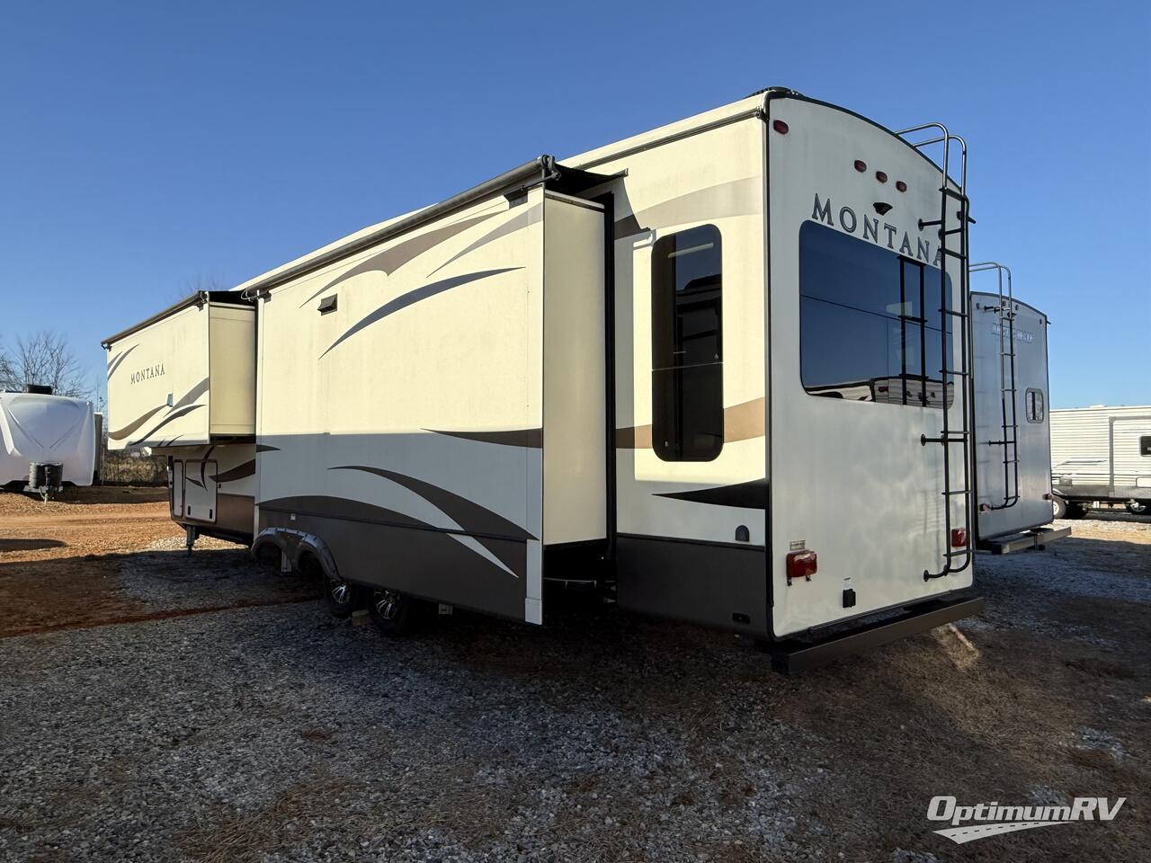 2018 Keystone Montana 3811MS Photo 2