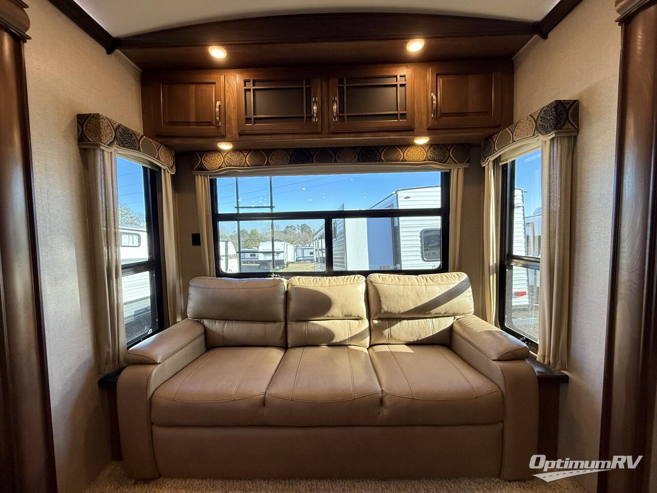 2018 Keystone Montana 3811MS Photo 6