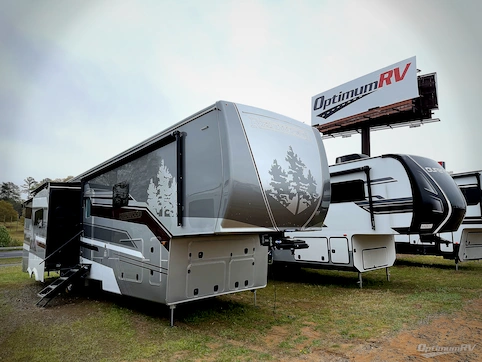 New 2025 Redwood Redwood 401LK Featured Photo