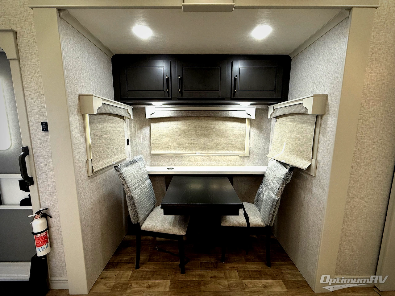 2025 Redwood Redwood 401LK Photo 17