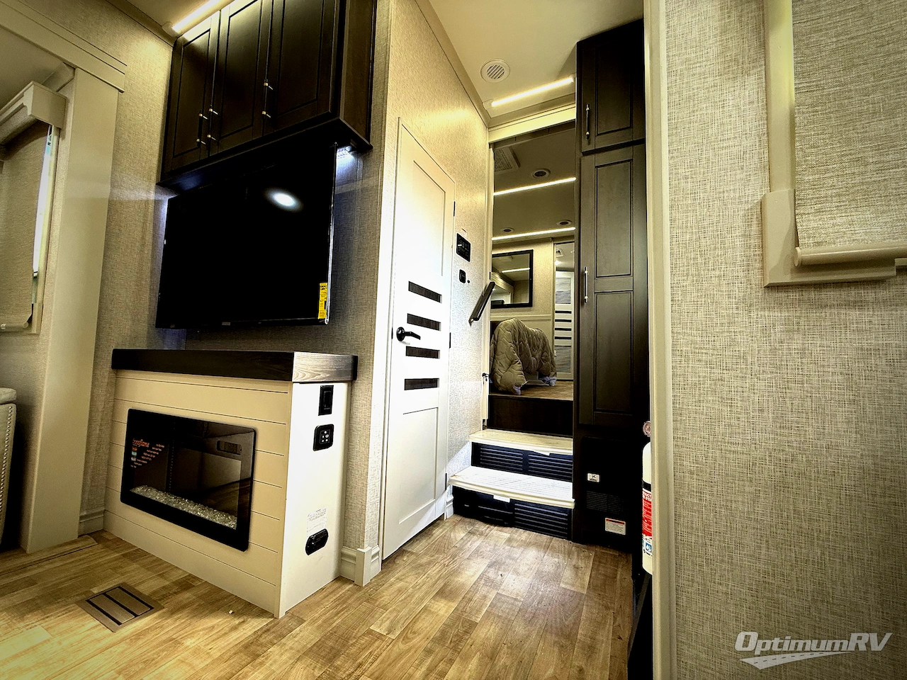 2025 Redwood Redwood 401LK Photo 18