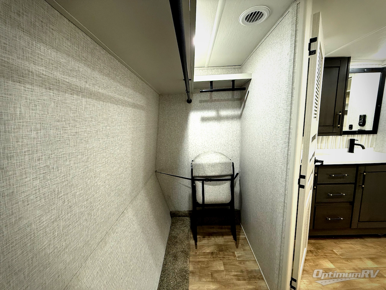 2025 Redwood Redwood 401LK Photo 30