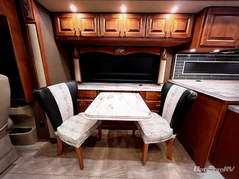 2019 Tiffin Phaeton 40 AH RV Photo 2