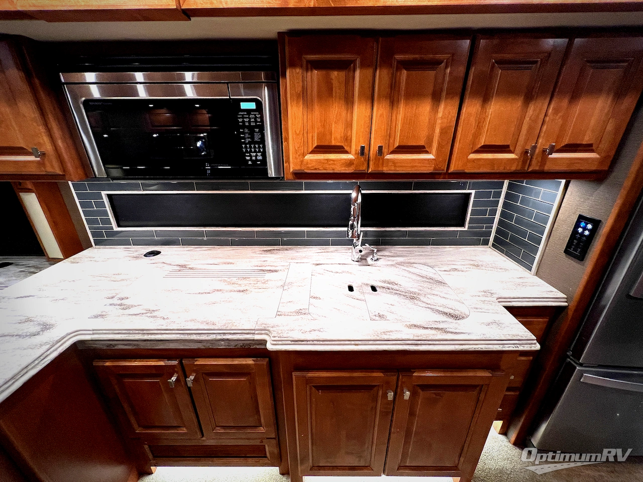 2019 Tiffin Phaeton 40 AH Photo 11