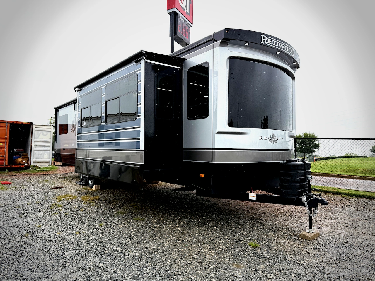 New 2025 Redwood Regency 3721FDB Destination Trailer at Optimum RV