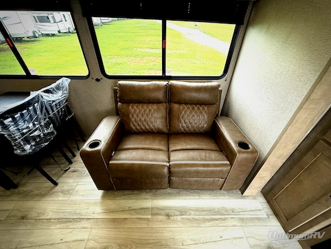 2026 Keystone Springdale Villa 381BH RV Photo 2