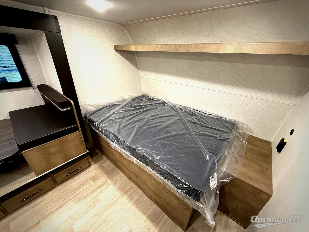 2026 Keystone Springdale Mini 1760BH Photo 6
