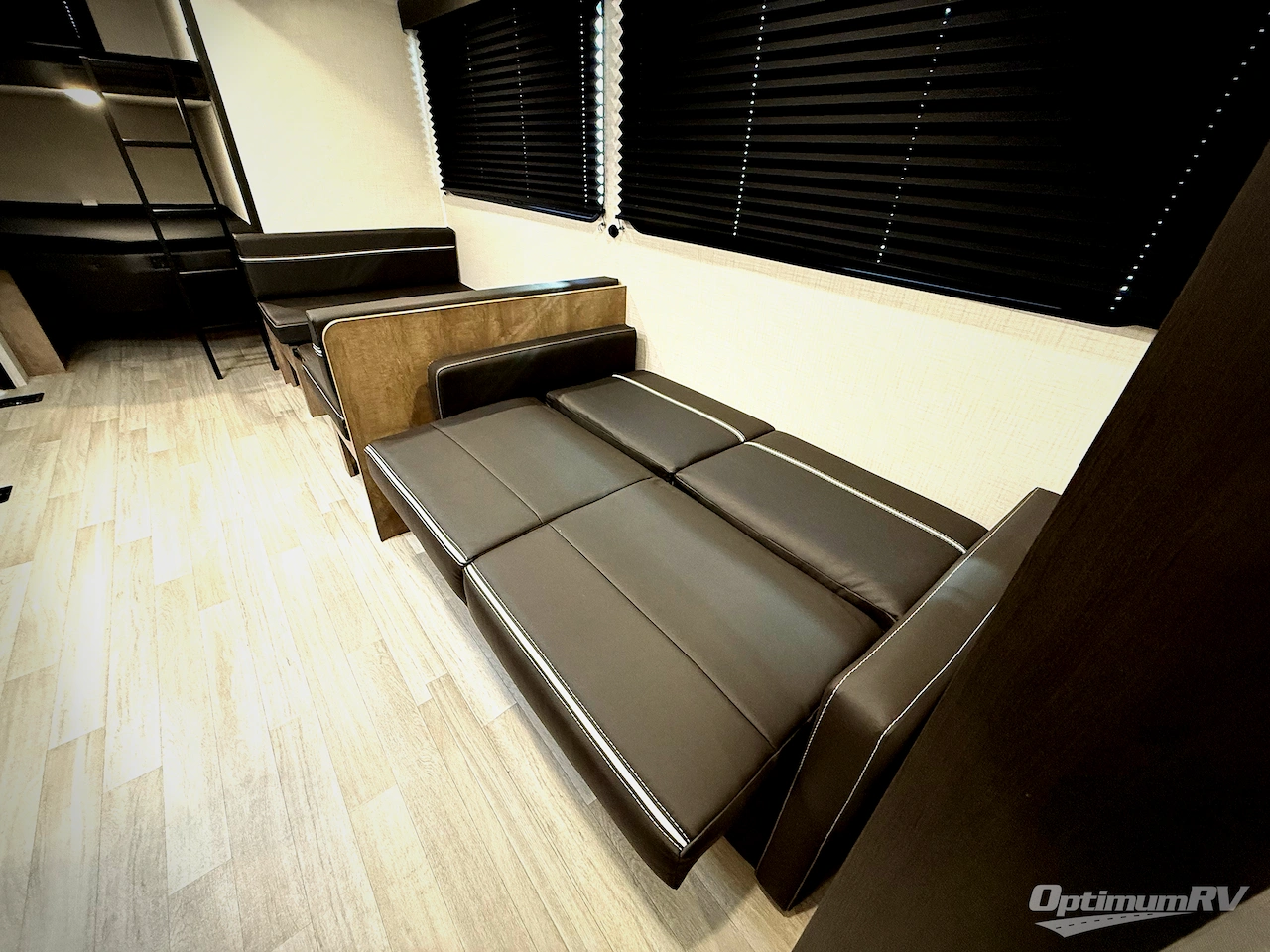 2026 Keystone Springdale Classic 261BHC Photo 8