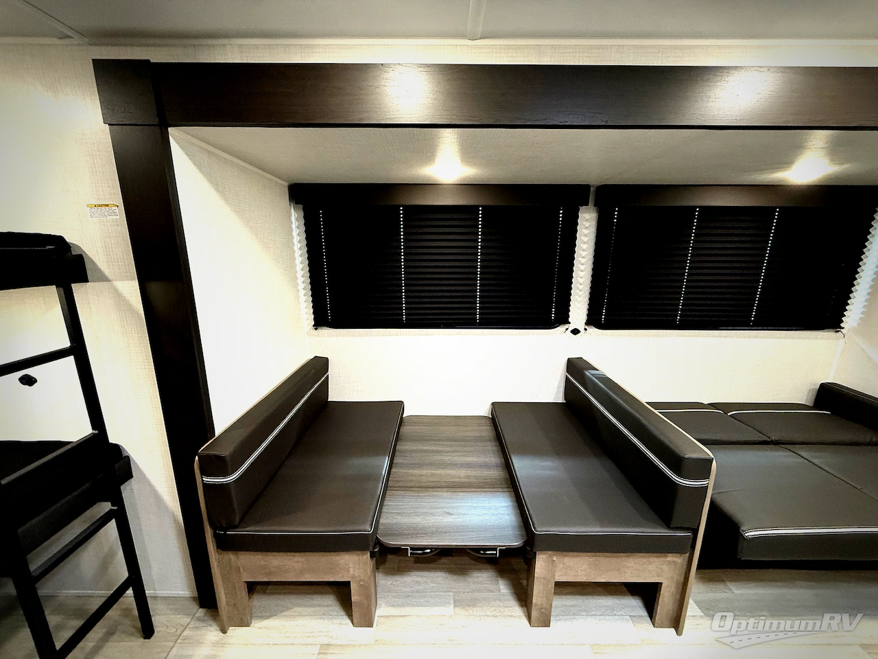 2026 Keystone Springdale Classic 261BHC Photo 9