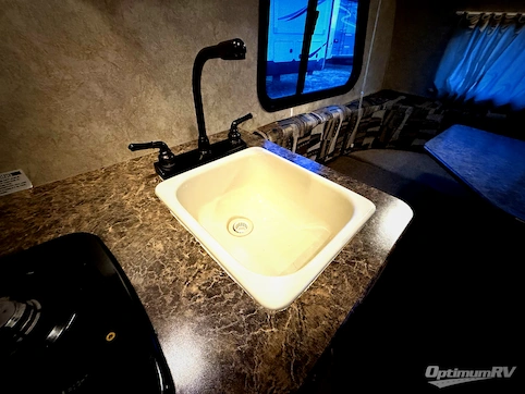 2010 Forest River R Pod RP172 RV Photo 4