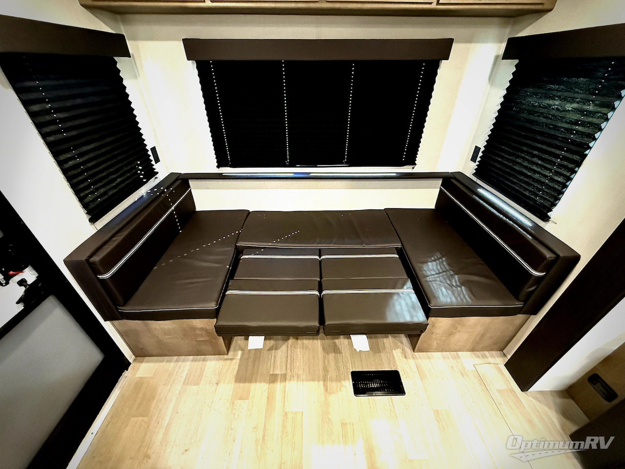 2026 Keystone Springdale Classic 254RDC Photo 7