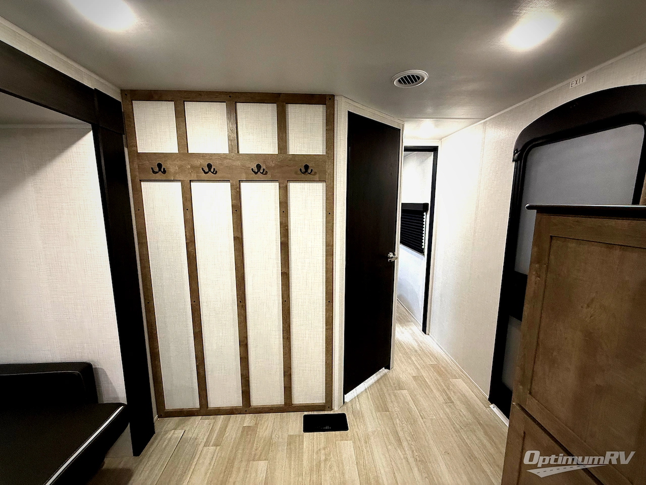 2026 Keystone Springdale Classic 291BRC Photo 8