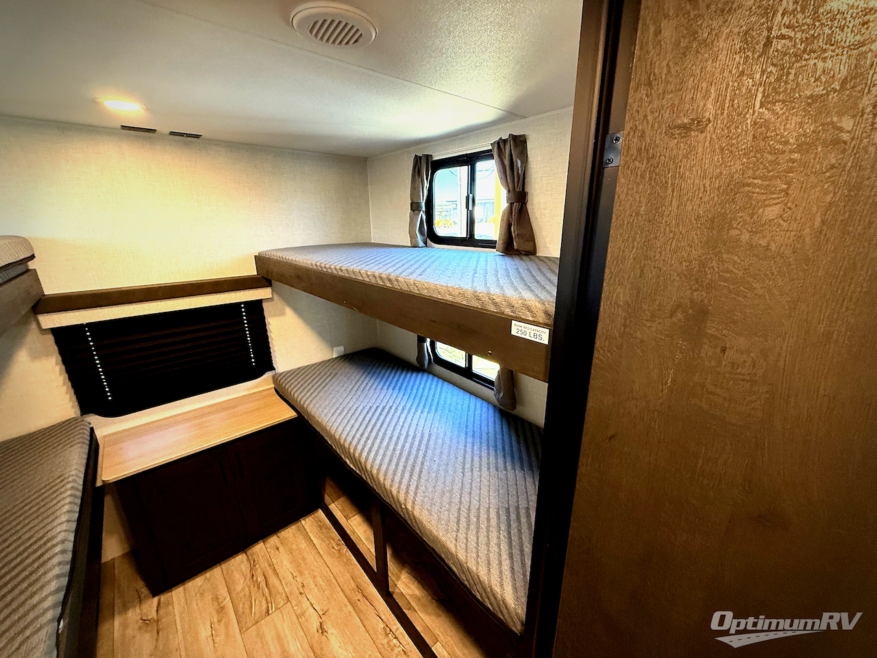 2026 Venture Sienna SA281VQB Photo 14