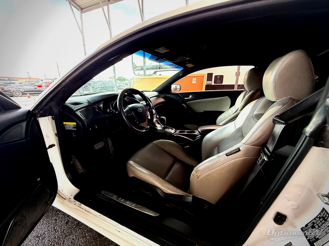 2013 Hyundai Hyundai Genesis Photo 4