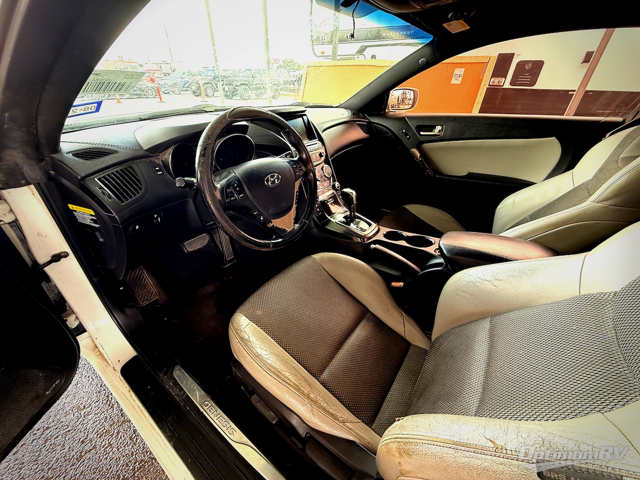 2013 Hyundai Hyundai Genesis Photo 5