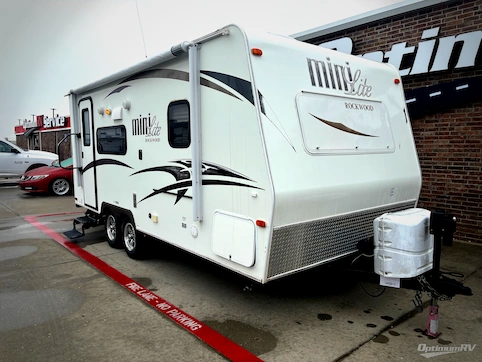 Used 2014 Forest River Rockwood Mini Lite 2109S Featured Photo