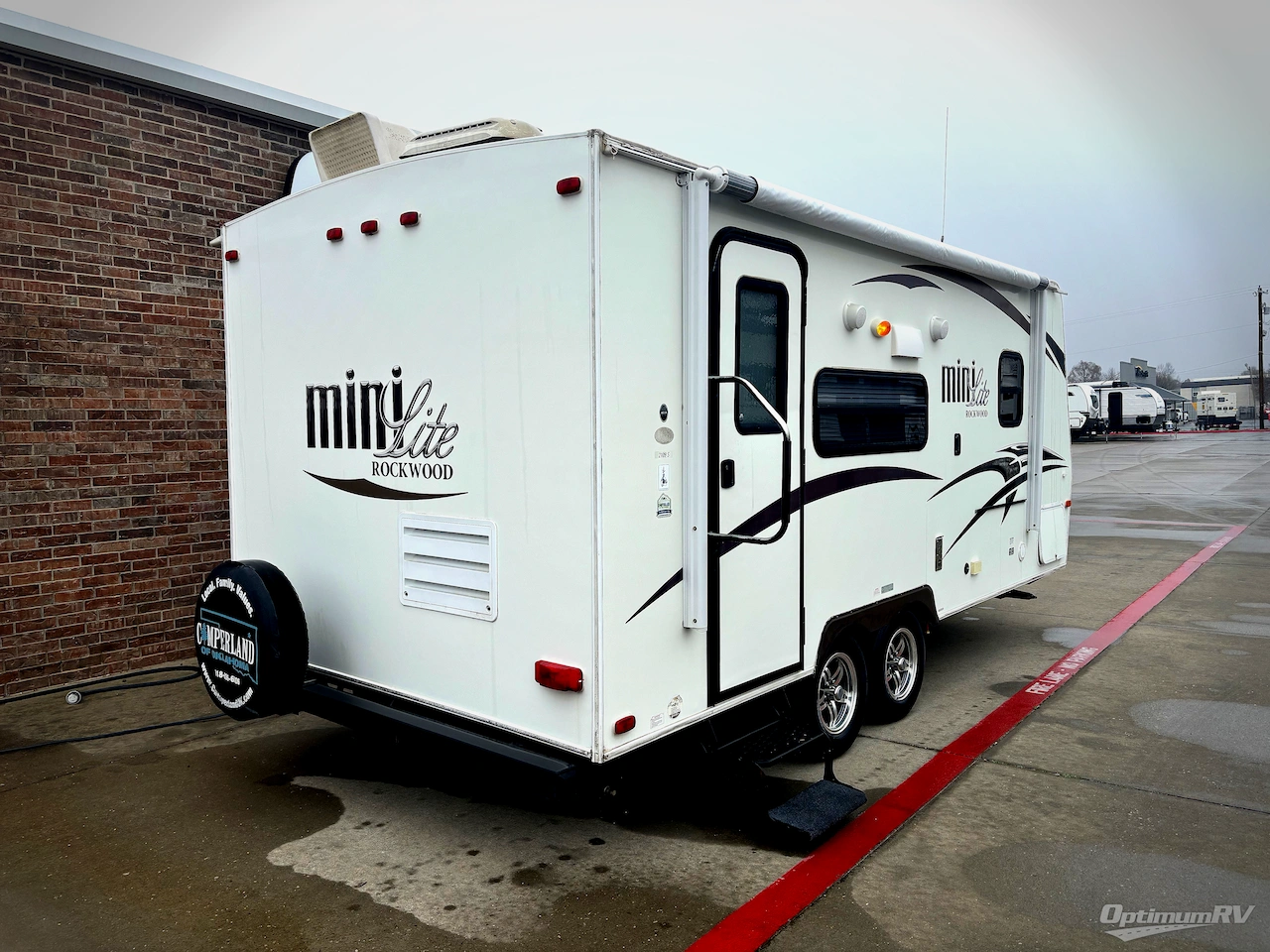 2014 Forest River Rockwood Mini Lite 2109S Photo 2