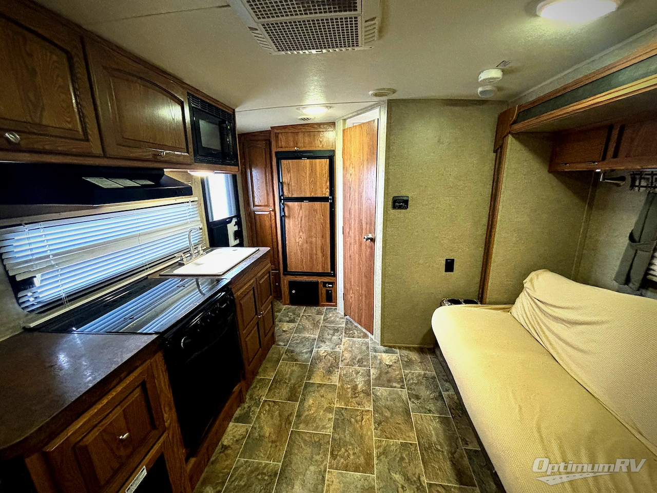2014 Forest River Rockwood Mini Lite 2109S Photo 4