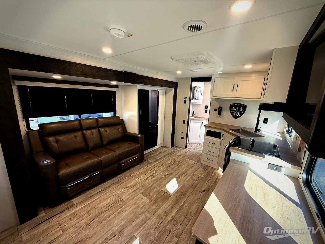 2026 Venture Sienna SA241VRD Photo 4