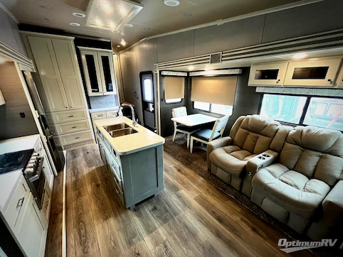 2021 VanLeigh Pinecrest 335RLP RV Photo 3