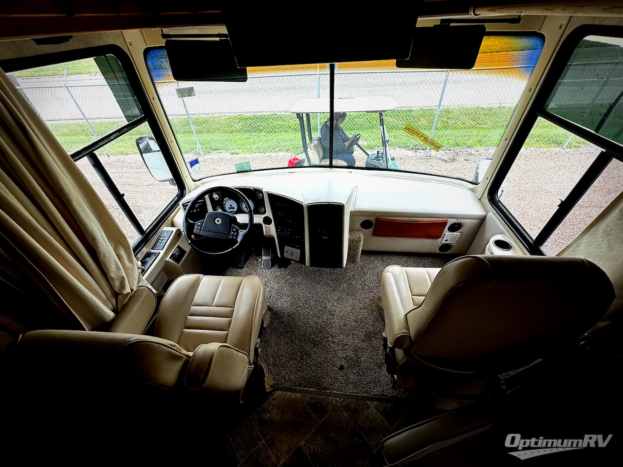 2007 Gulf Stream Crescendo 8356 CRW Photo 3