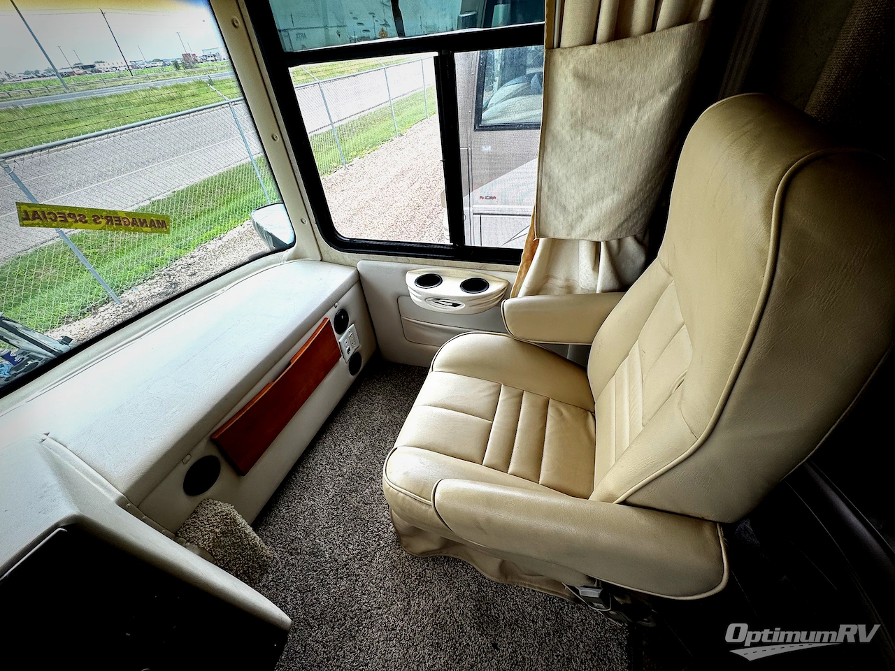 2007 Gulf Stream Crescendo 8356 CRW Photo 5