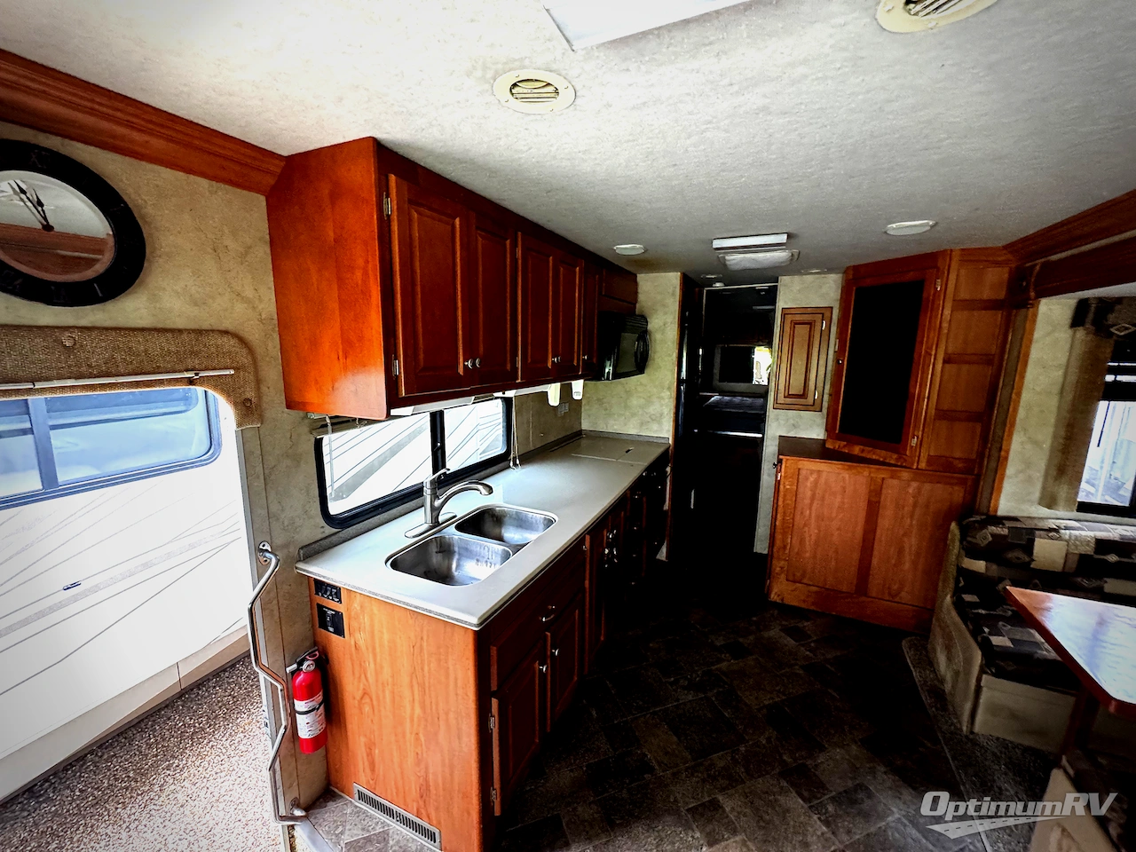 2007 Gulf Stream Crescendo 8356 CRW Photo 8