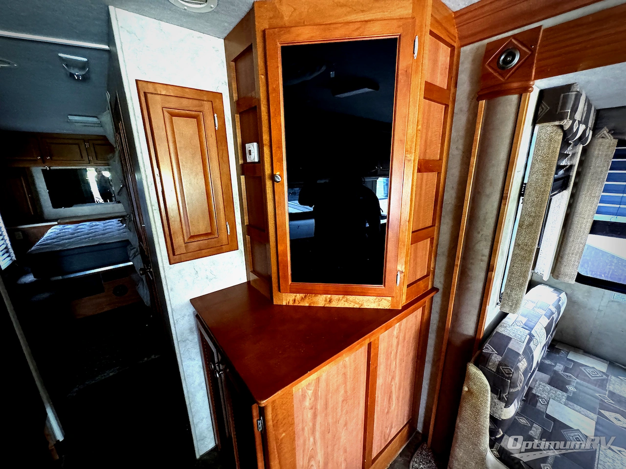 2007 Gulf Stream Crescendo 8356 CRW Photo 12