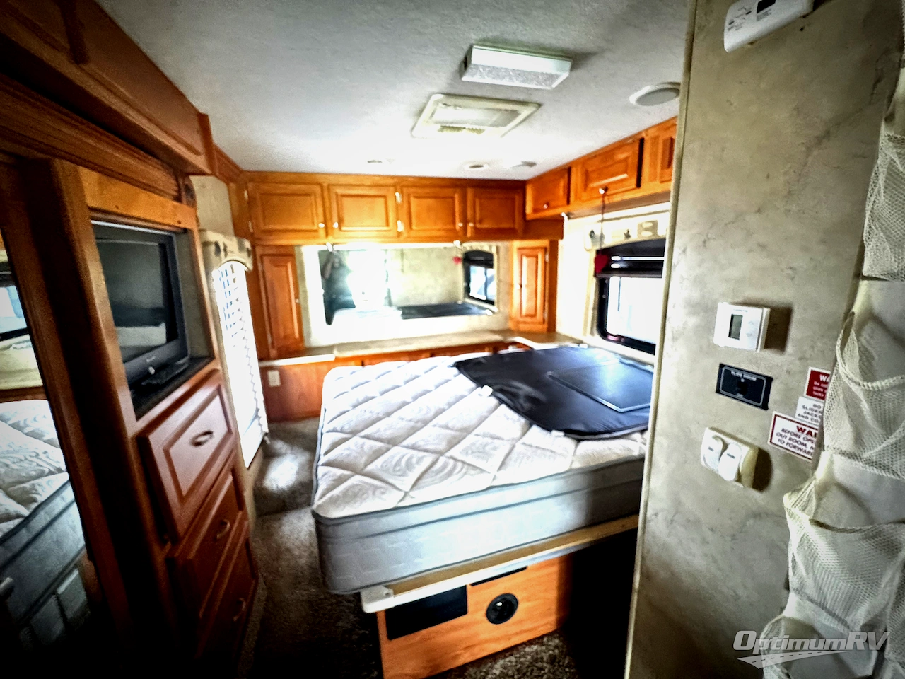 2007 Gulf Stream Crescendo 8356 CRW Photo 20
