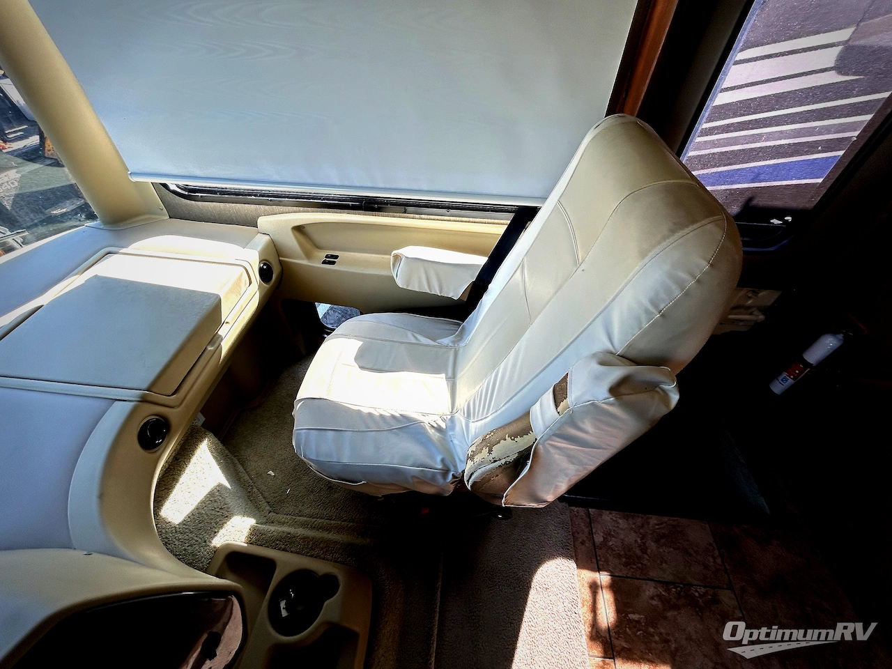 2013 Tiffin Allegro 36 LA Photo 7