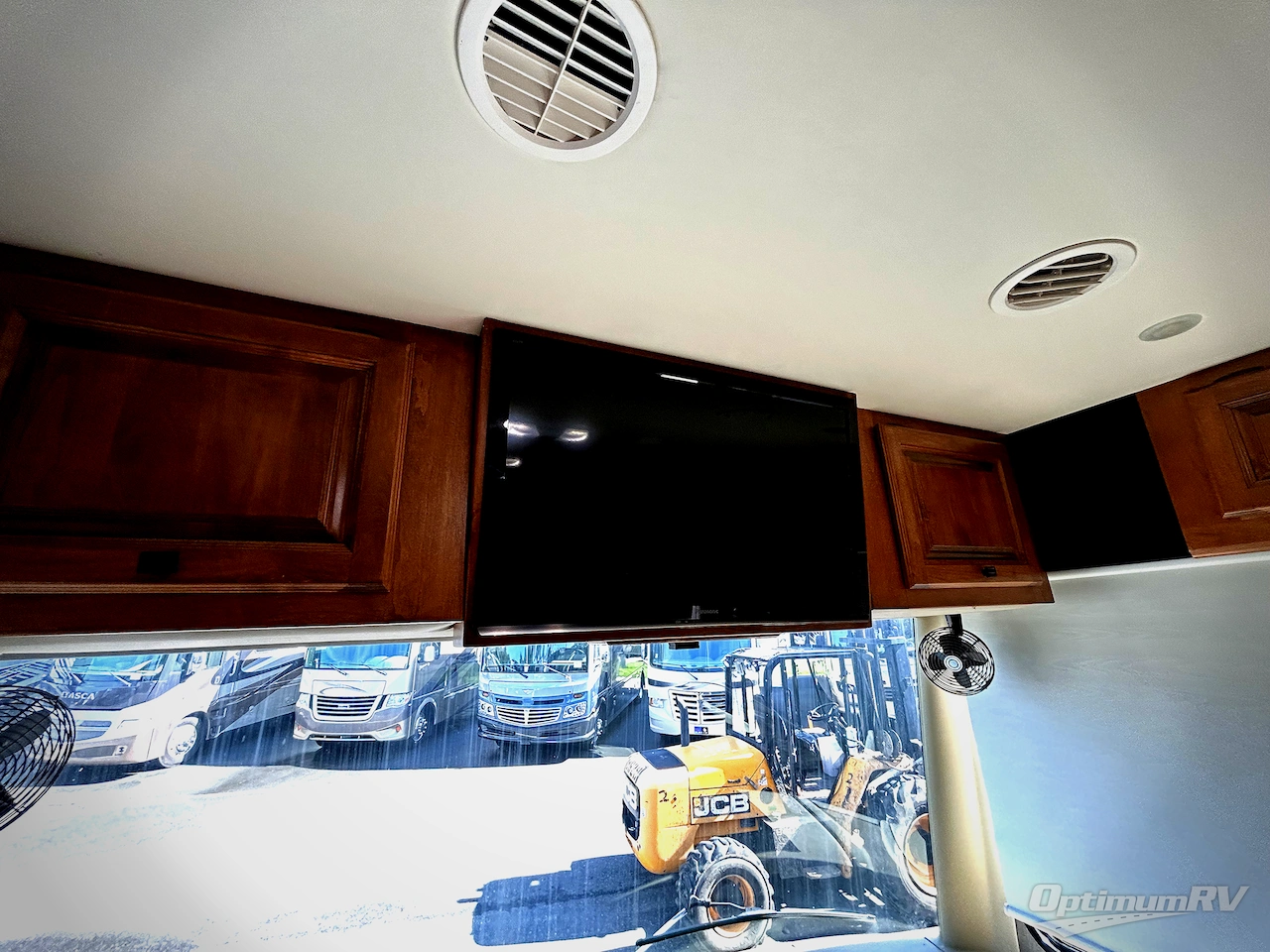2013 Tiffin Allegro 36 LA Photo 8
