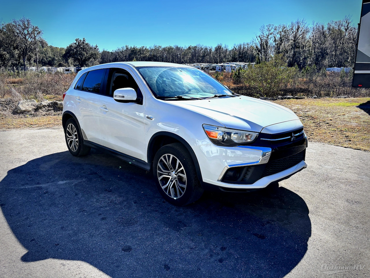 2019 Mitsubishi Outlander Sport Photo 1