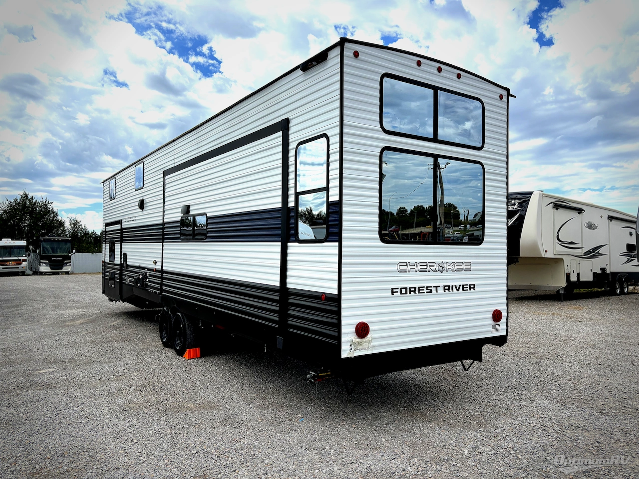 2025 Forest River Timberwolf 39DL Photo 3