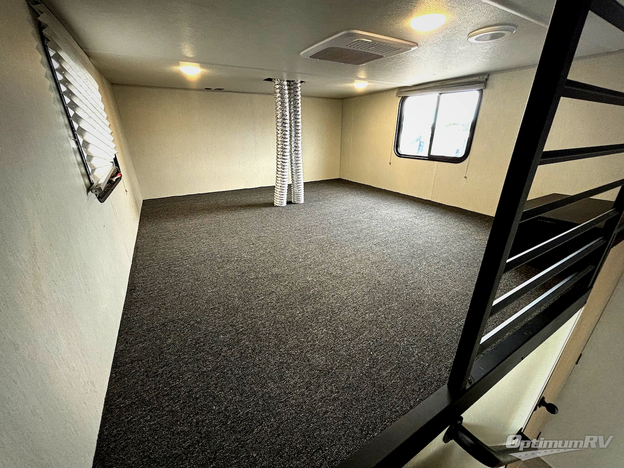 2025 Forest River Timberwolf 39DL Photo 15