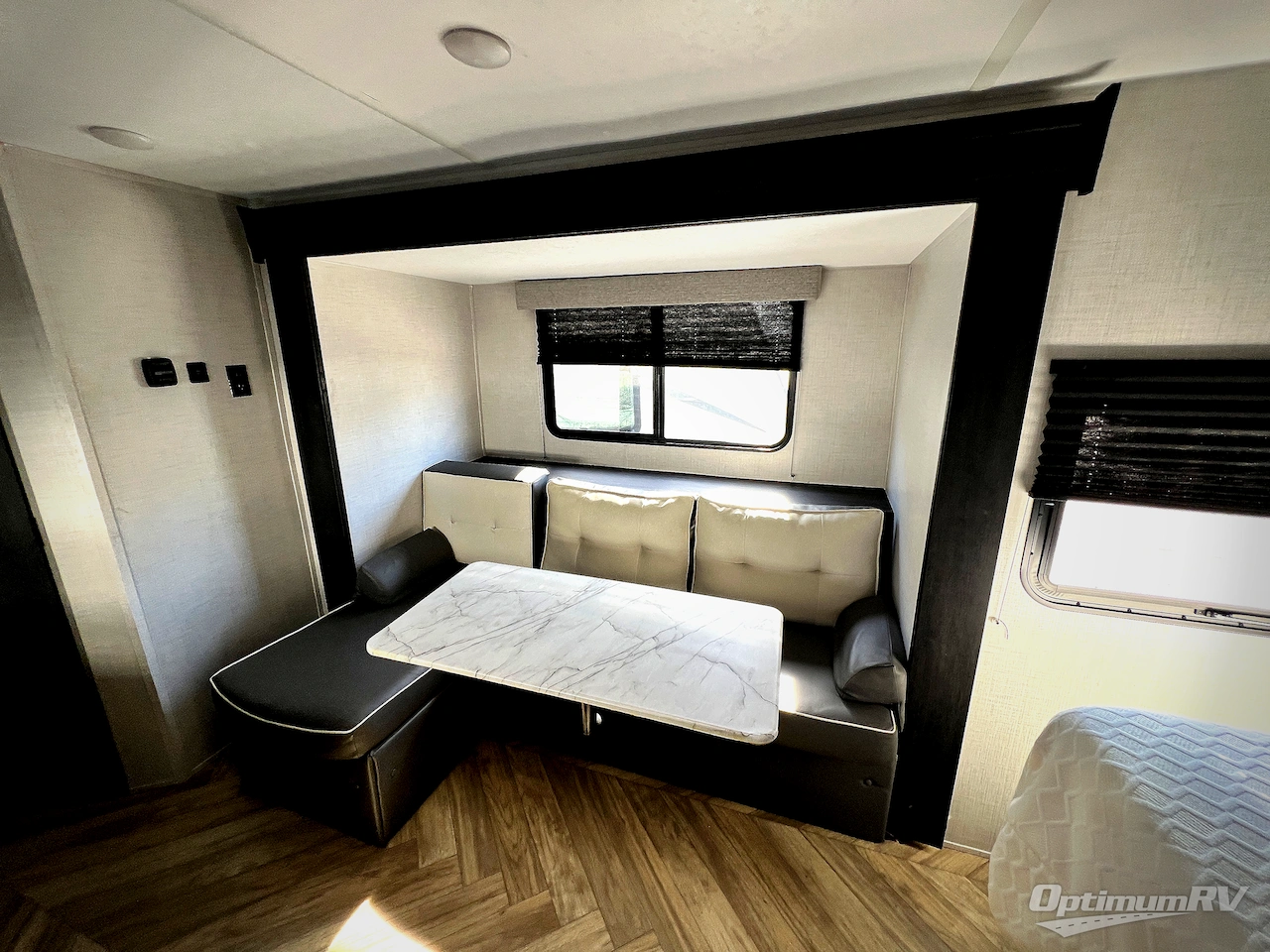 2022 Forest River Ozark 1800QS Photo 6