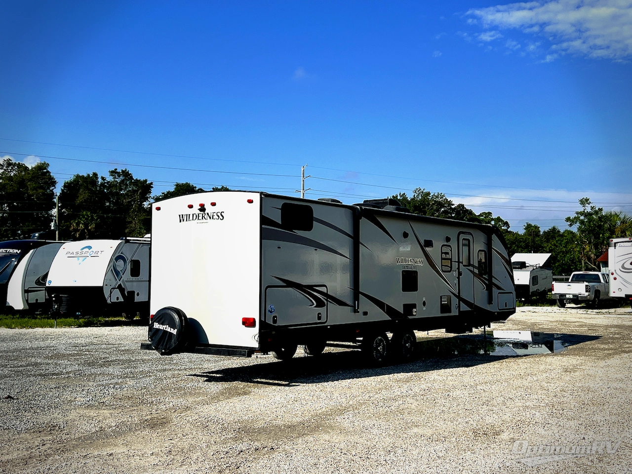 2019 Heartland Wilderness 3185QB Photo 2