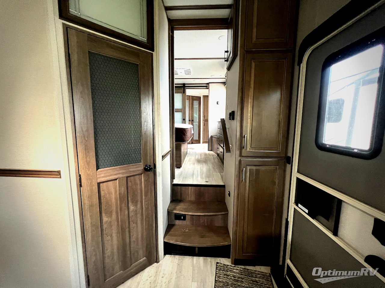 2021 Grand Design Solitude 373FB Photo 16