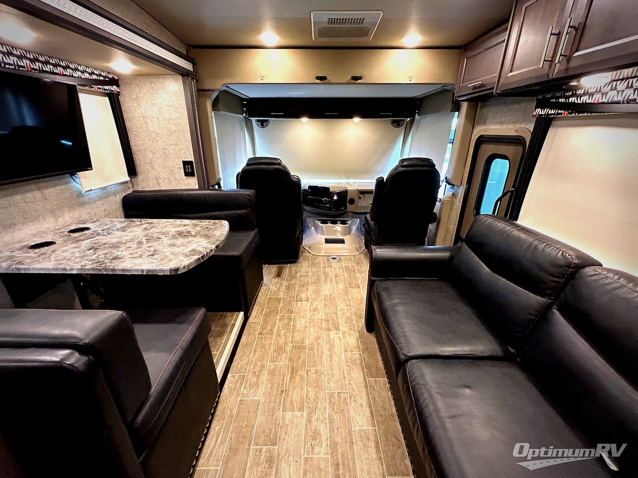 2021 Thor Outlaw 38MB Photo 5