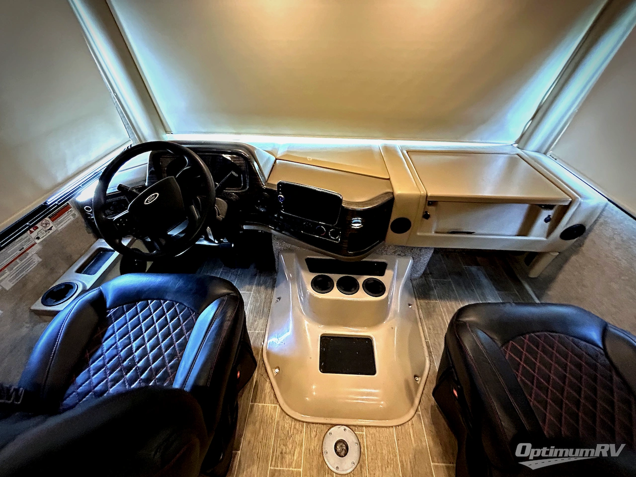 2021 Thor Outlaw 38MB Photo 8