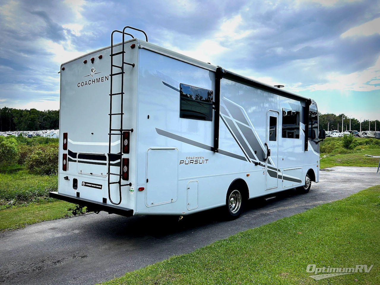 2025 Coachmen Pursuit 27XPS Photo 2