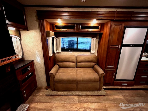 2018 Jayco Eagle 338RETS RV Photo 4