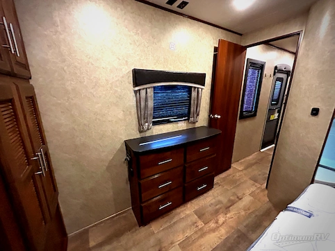2018 Jayco Eagle 338RETS RV Photo 3