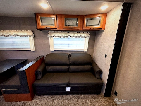 2025 HL Enterprise Hy-Line 38 Premier RV Photo 4