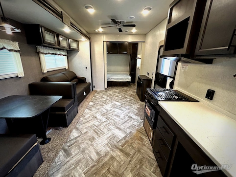 2025 HL Enterprise Hy-Line Premier HY38 RV Photo 3