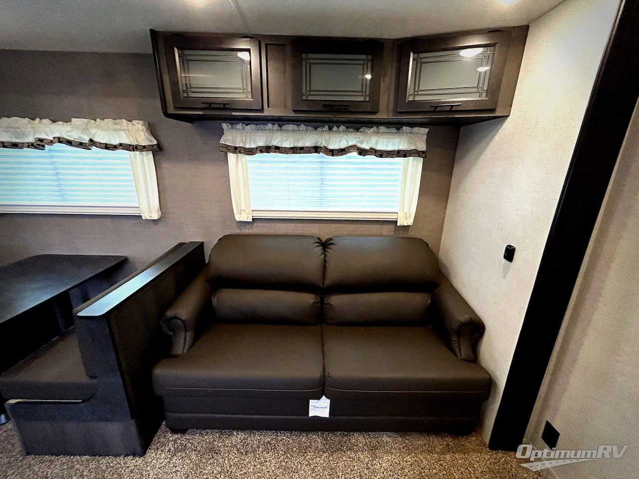 2025 HL Enterprise Hy-Line Premier HY38 Photo 9