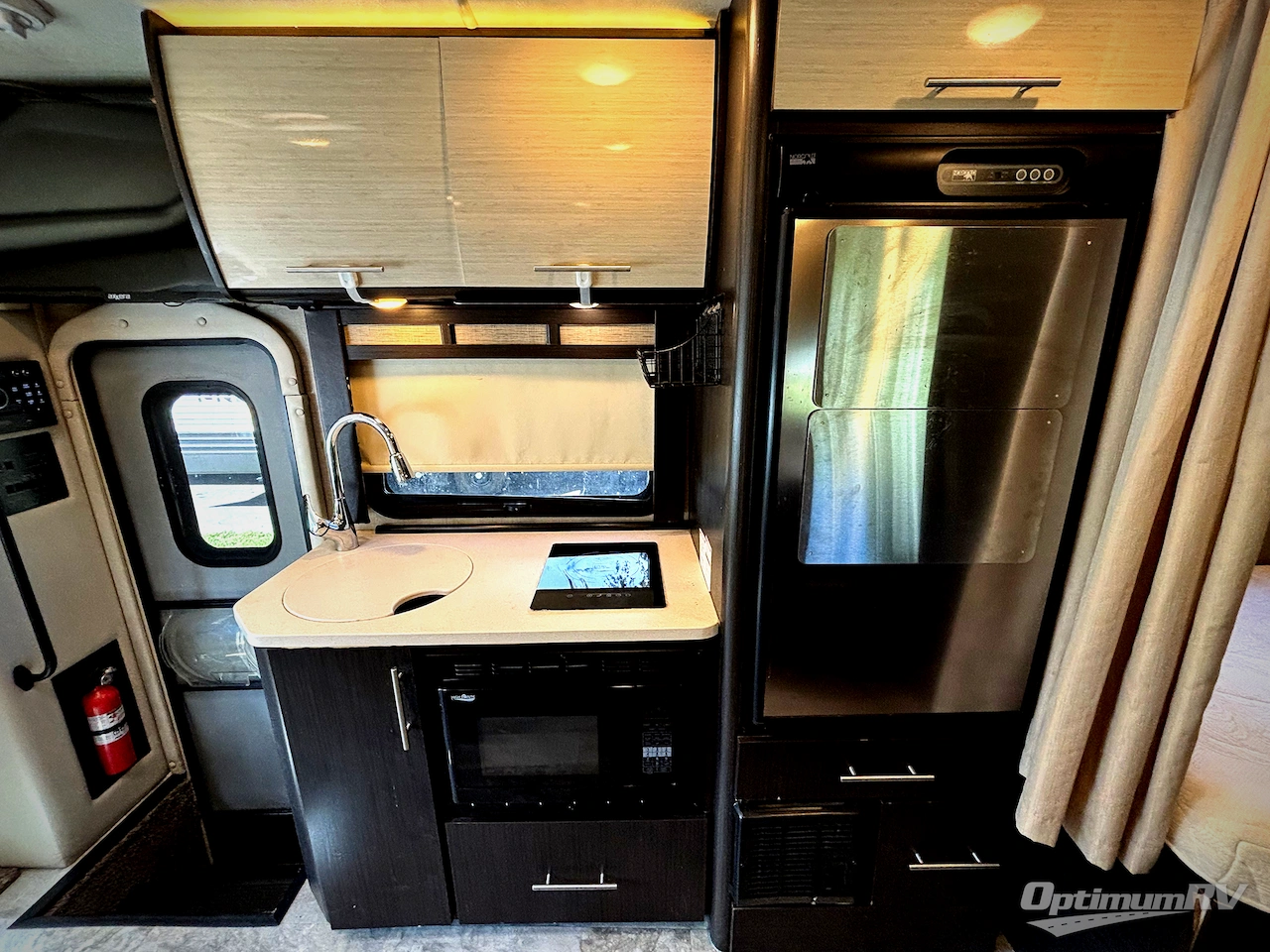 2018 Thor Gemini 23TK Photo 6